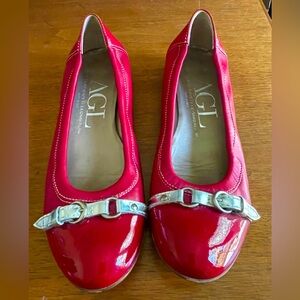 AGL Attilio Giusti Leobeuni Monika Cap Toe Flats